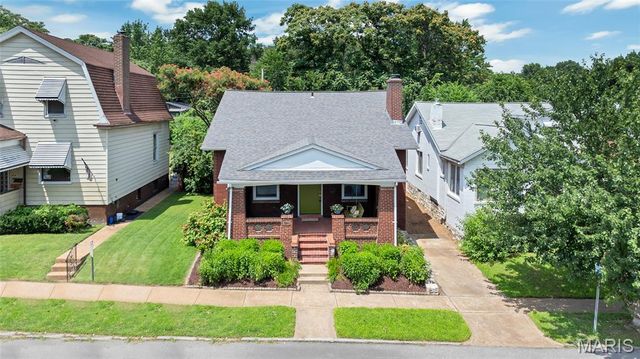 6563 Hoffman Avenue, St Louis, MO 63139