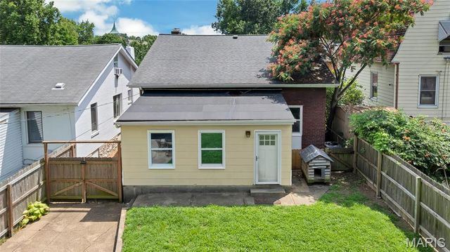 6563 Hoffman Avenue, St Louis, MO 63139