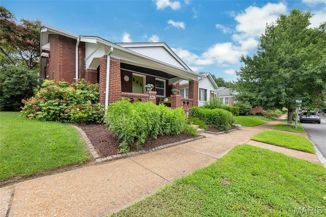 6563 Hoffman Avenue, St Louis, MO 63139