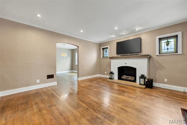 6563 Hoffman Avenue, St Louis, MO 63139