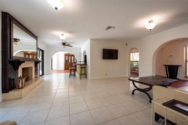 3412 Leigh Rd, Pompano Beach, FL 33062