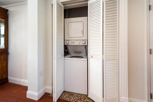 3412 Leigh Rd, Pompano Beach, FL 33062