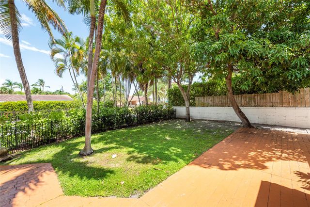 3412 Leigh Rd, Pompano Beach, FL 33062