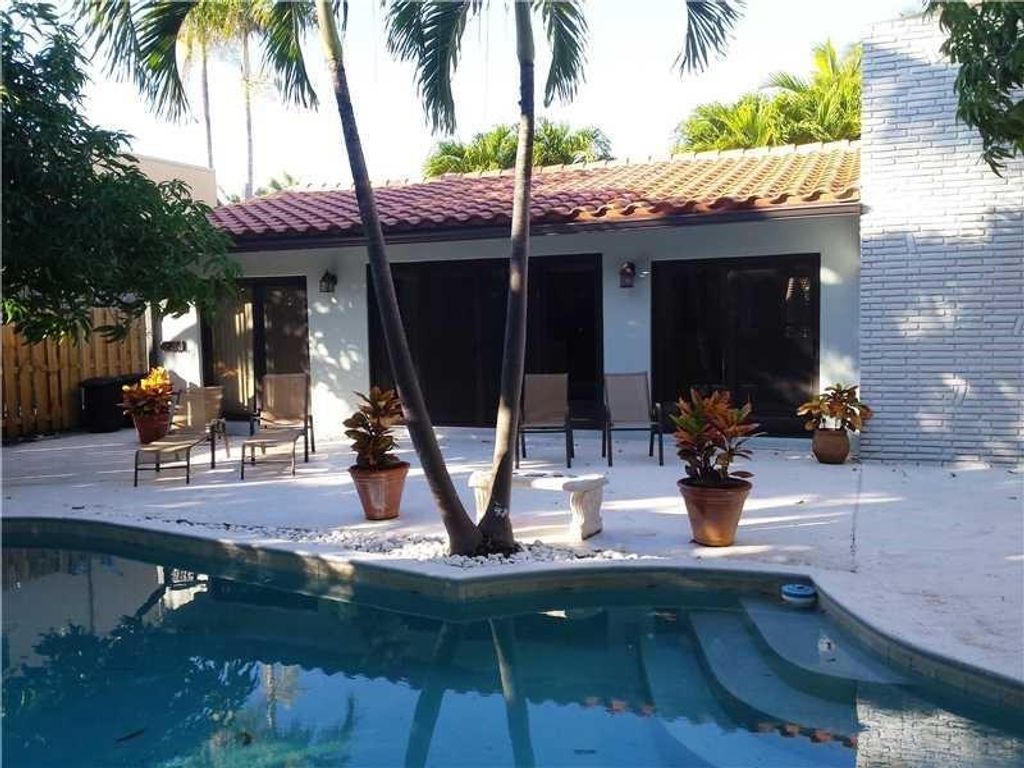 3412 Leigh Rd, Pompano Beach, FL 33062