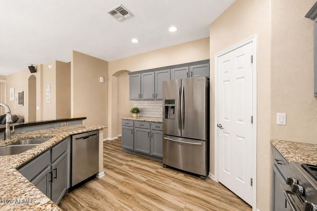 26053 N 68TH Drive, Peoria, AZ 85383