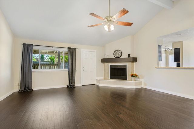 2507 Kings Chapel Road, Friendswood, TX 77546