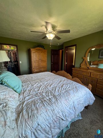 6509 S Tomar Rd Apt 3, Sioux Falls, SD 57108