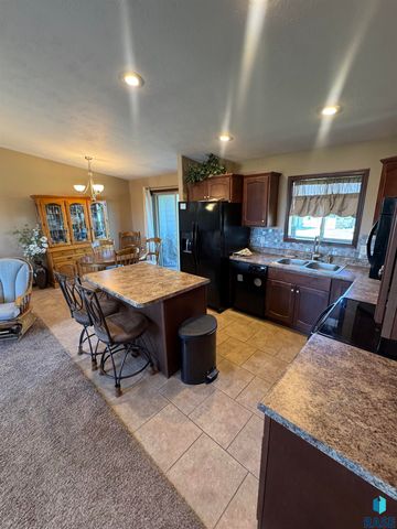 6509 S Tomar Rd Apt 3, Sioux Falls, SD 57108