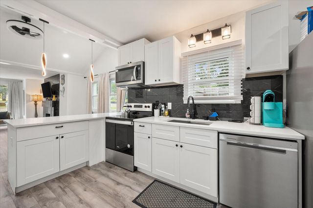2859 W Brooklyn Avenue, Dallas, TX 75211