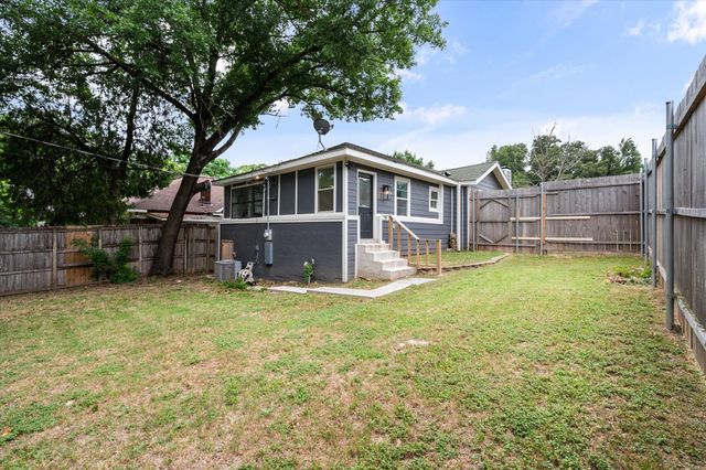 2859 W Brooklyn Avenue, Dallas, TX 75211