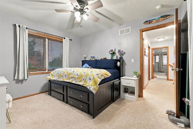 2306 NW Park Meadows Drive, Ankeny, IA 50023