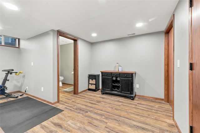 2306 NW Park Meadows Drive, Ankeny, IA 50023