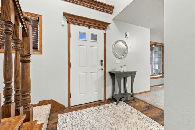2306 NW Park Meadows Drive, Ankeny, IA 50023