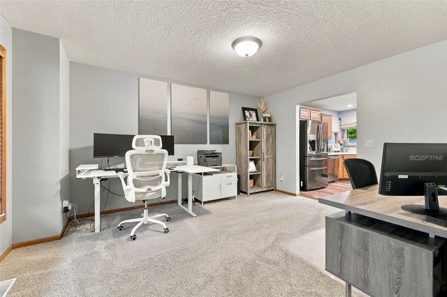2306 NW Park Meadows Drive, Ankeny, IA 50023