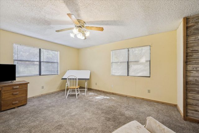 1515 Algoa Friendswood Road, Alvin, TX 77511