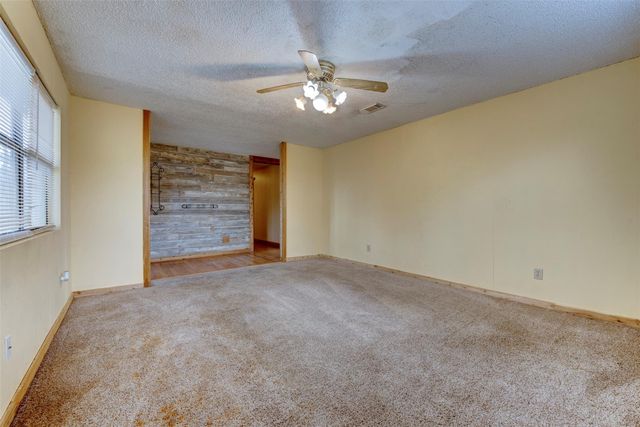 1515 Algoa Friendswood Road, Alvin, TX 77511