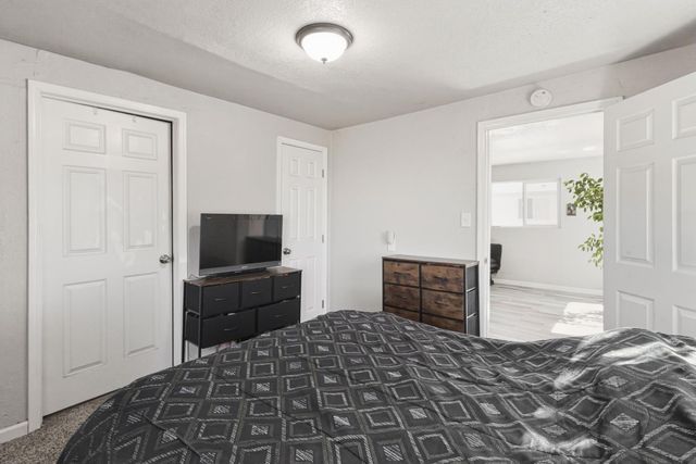 394 S West, Merced, CA 95341
