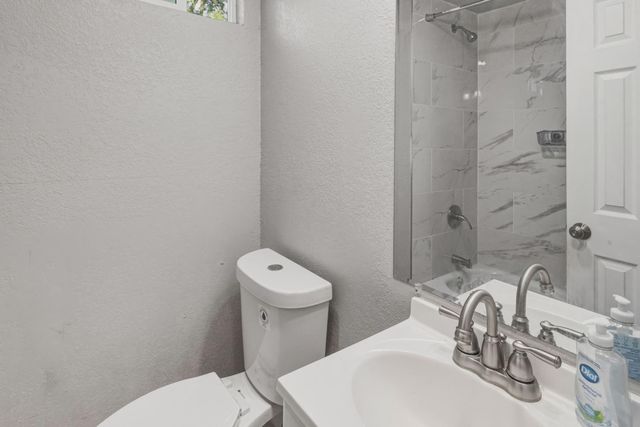 394 S West, Merced, CA 95341
