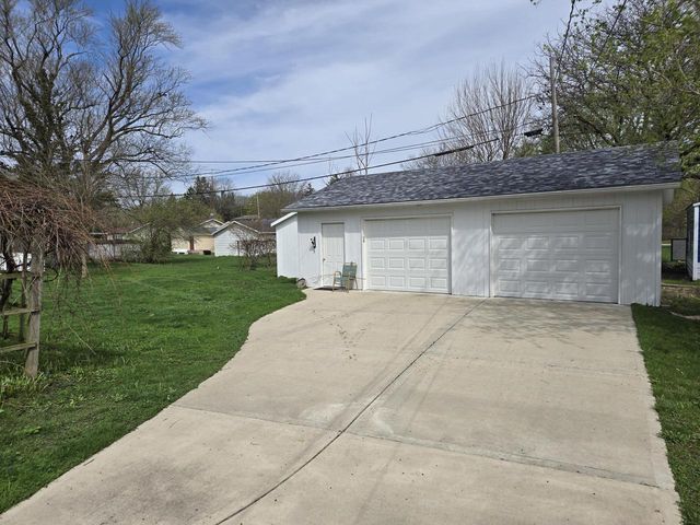 1015 Wheeler STREET, Lake Geneva, WI 53147