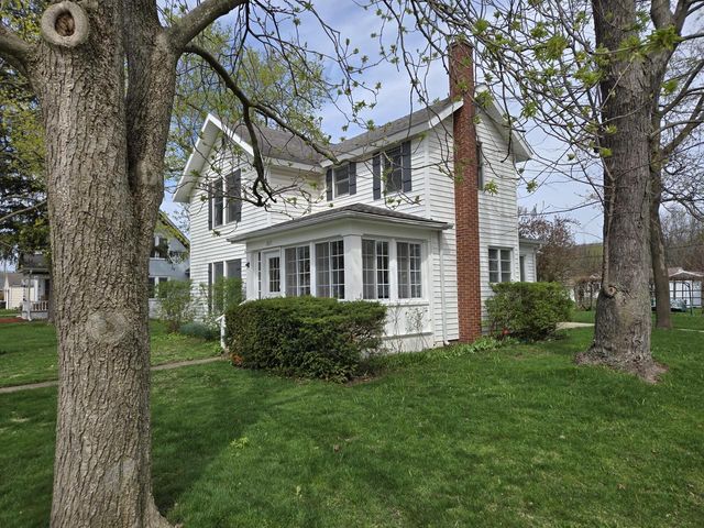 1015 Wheeler STREET, Lake Geneva, WI 53147