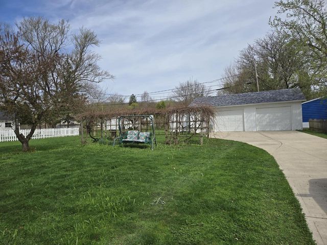 1015 Wheeler STREET, Lake Geneva, WI 53147