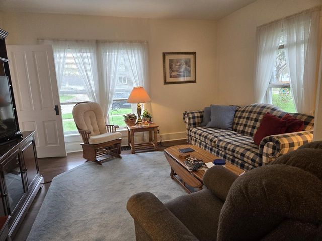 1015 Wheeler STREET, Lake Geneva, WI 53147