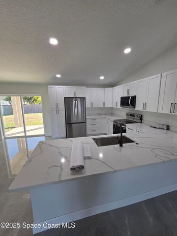 1275 Hastings Road SW, Palm Bay, FL 32908