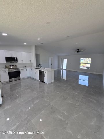 1275 Hastings Road SW, Palm Bay, FL 32908