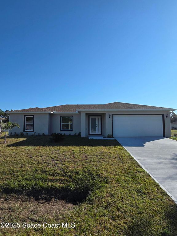 1275 Hastings Road SW, Palm Bay, FL 32908