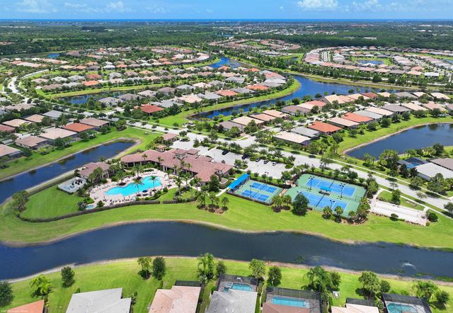 4337 Beauty Leaf Circle, Vero Beach, FL 32967