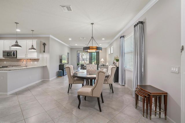 4337 Beauty Leaf Circle, Vero Beach, FL 32967