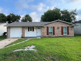 14407 Cimarron Drive, Balch Springs, TX 75180