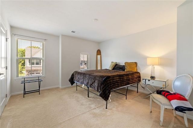 2020 connecticut ln, Franklin Park, PA 15143