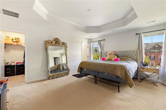 2020 connecticut ln, Franklin Park, PA 15143