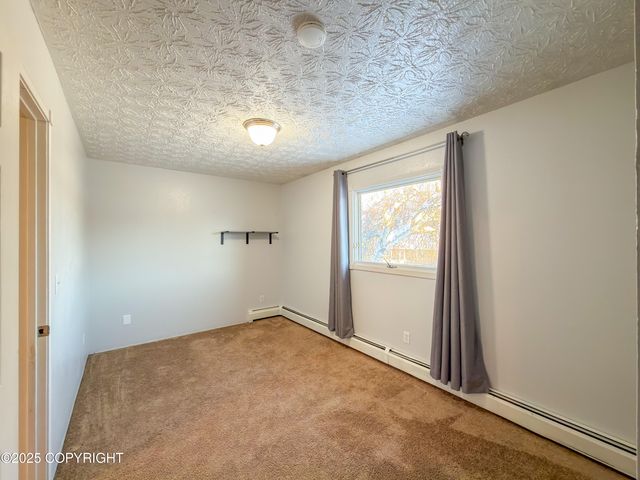 10529 Boysen Berry Place, Anchorage, AK 99515