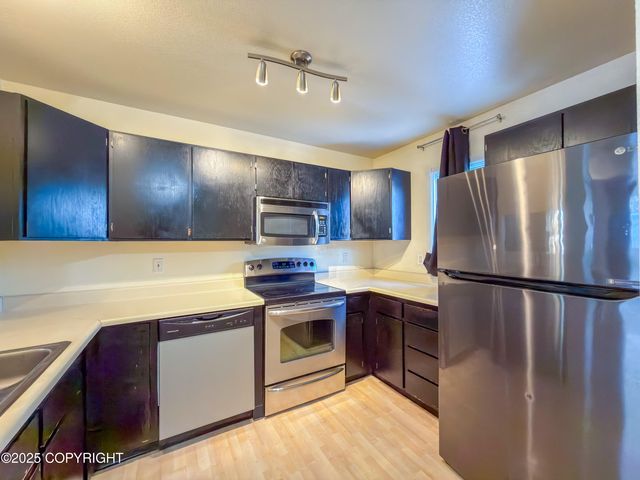 10529 Boysen Berry Place, Anchorage, AK 99515