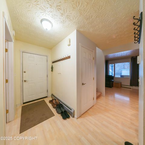 10529 Boysen Berry Place, Anchorage, AK 99515