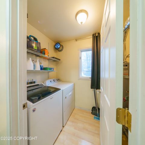 10529 Boysen Berry Place, Anchorage, AK 99515