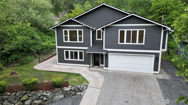 521 Rainbow Drive, Sedro Woolley, WA 98284