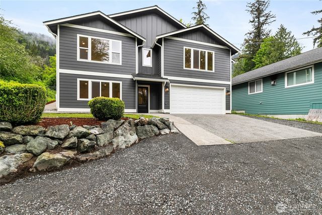 521 Rainbow Drive, Sedro Woolley, WA 98284