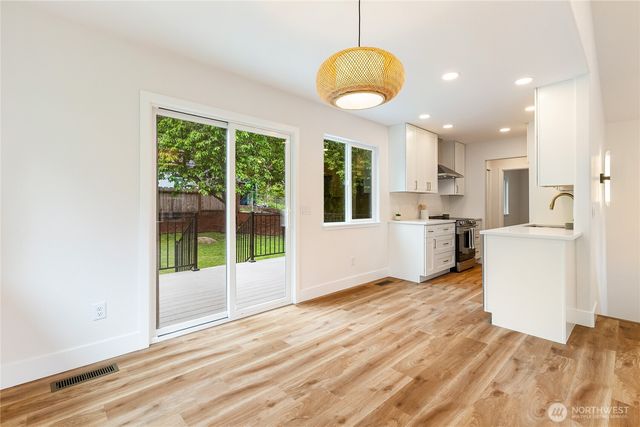 521 Rainbow Drive, Sedro Woolley, WA 98284