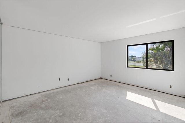 5771 Fairway Park Court 205, Boynton Beach, FL 33437