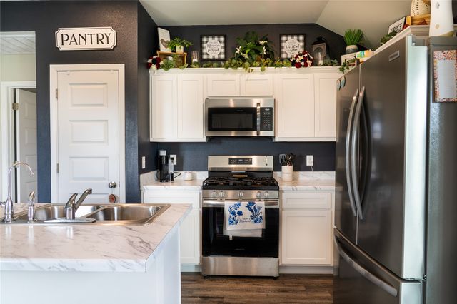 20779 McKellop Drive, Kellyville, OK 74039