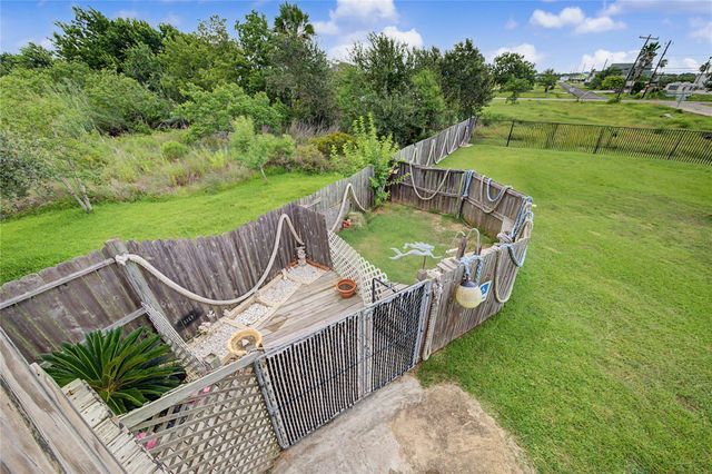 1019 Sunset Drive, San Leon, TX 77539