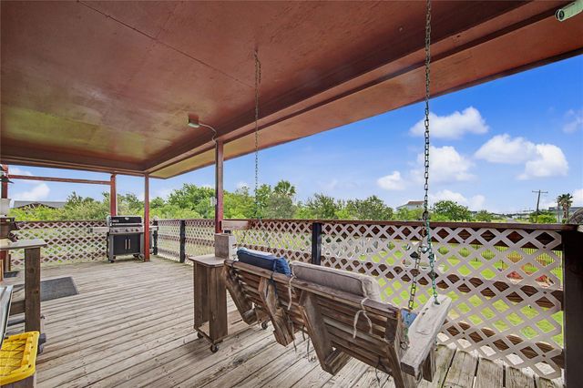 1019 Sunset Drive, San Leon, TX 77539