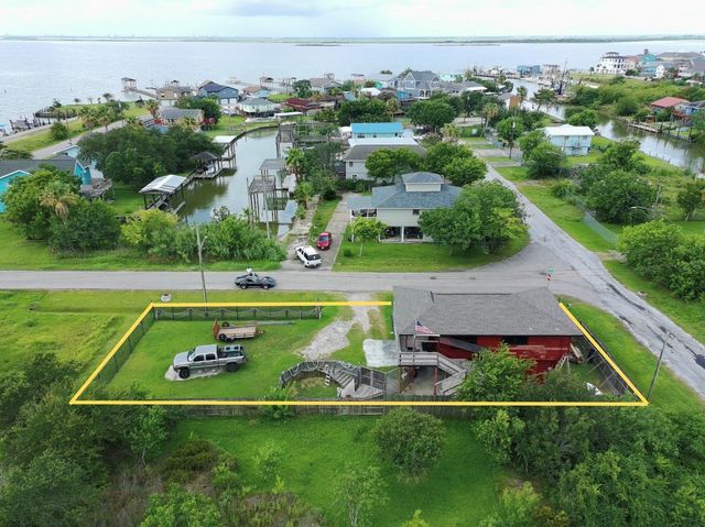 1019 Sunset Drive, San Leon, TX 77539