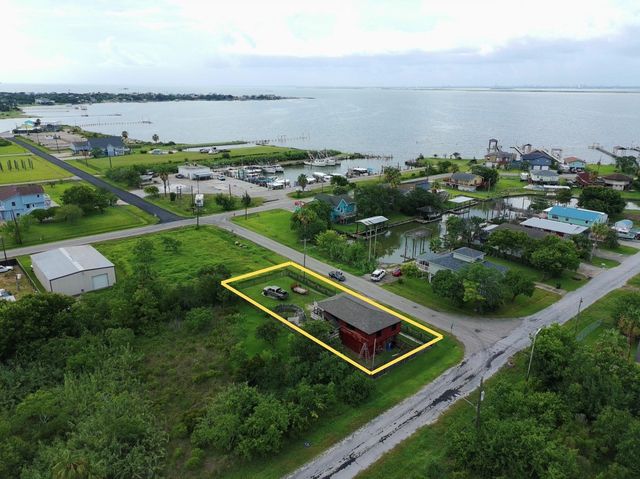 1019 Sunset Drive, San Leon, TX 77539