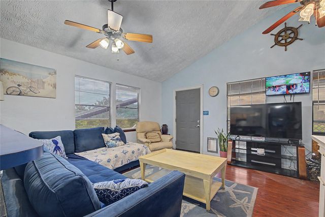1019 Sunset Drive, San Leon, TX 77539