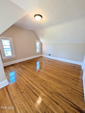 1027 Columbia Road, Bristol, TN 37620