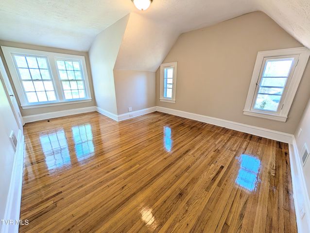 1027 Columbia Road, Bristol, TN 37620